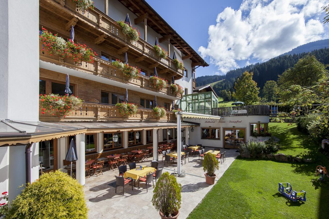 Landhotel Tirolerhof - Mai Bis Mitte Juni Kein Saunabetrieb Oberau Luaran gambar